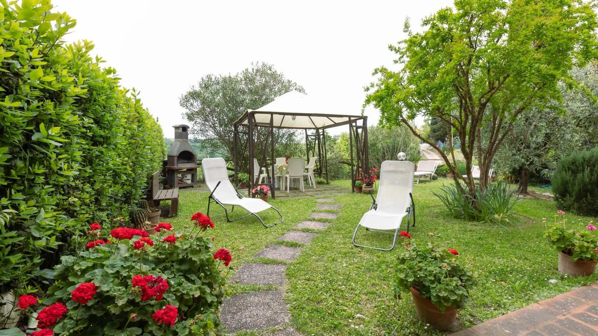 Casa Leonardo, Montaione, Mura 0*, Montaione
